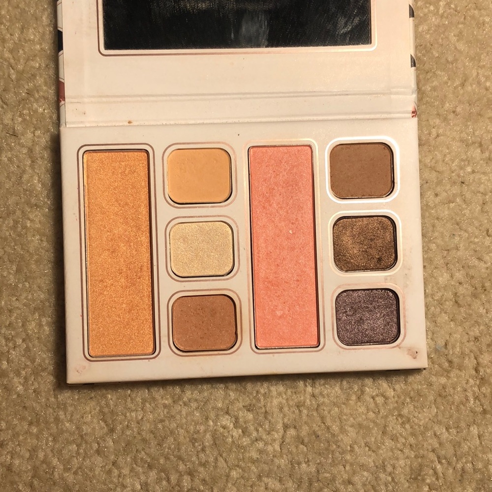 Lorax Damce till Dawn Face and Eye Palette